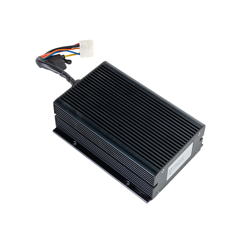 High Efficiency Stable Output IP65 Dustproof Oil Resistant DC48V Malapad na Input Forklift Vehicle DC-DC Voltage Step Down Module